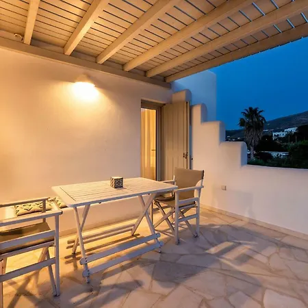 Holiday home Ramnos House Parasporos